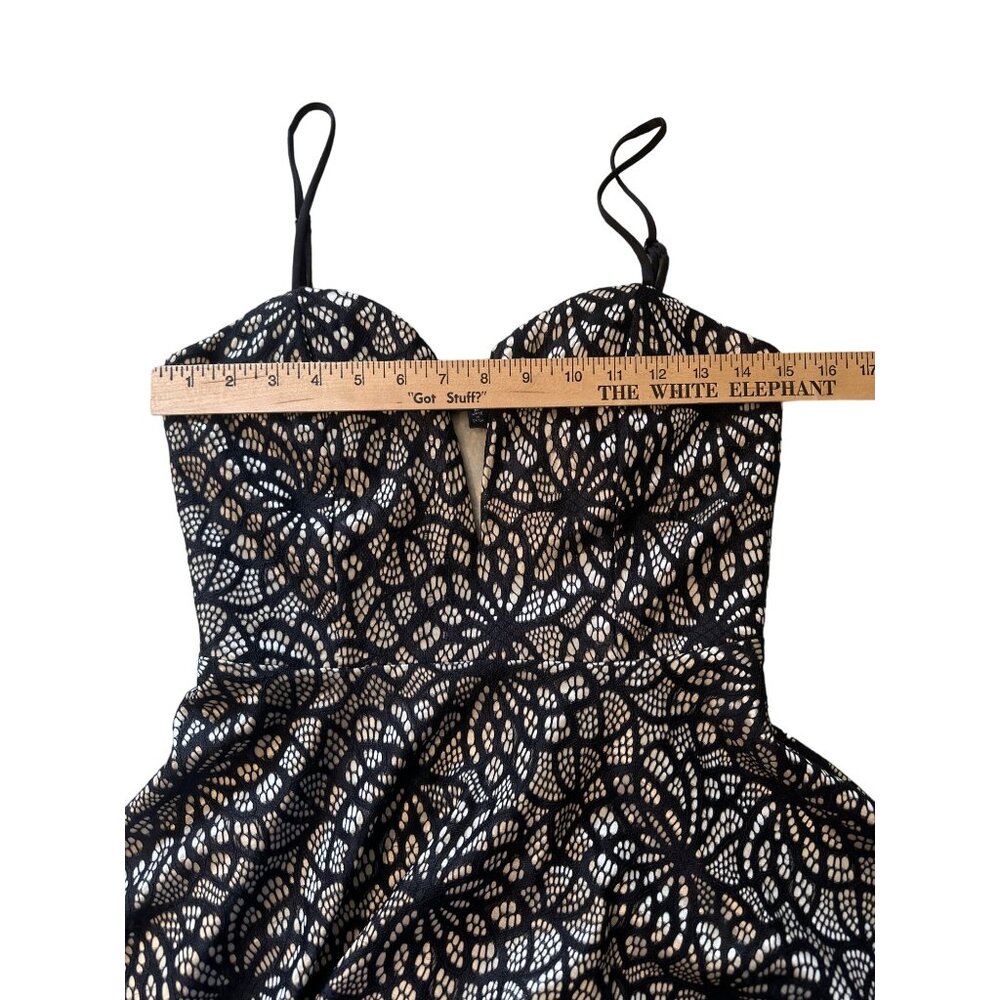 💖Papaya Black & White Lace Floral Fit & Flare Dress M - Picture 7 of 7